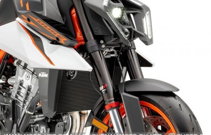 KTM 990 Duke R: sniper, but at what price?