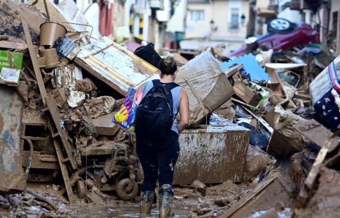 OM. The South Winners in solidarity with the victims of the bad weather in Valencia