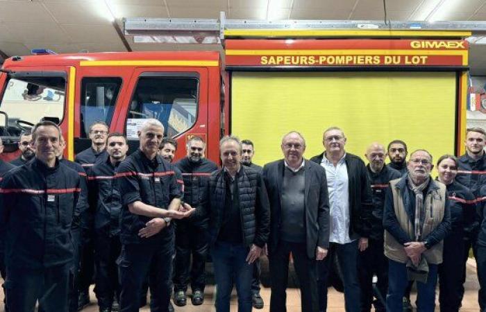 “FPTLSR”. The first handover of the keys – Le Petit Journal