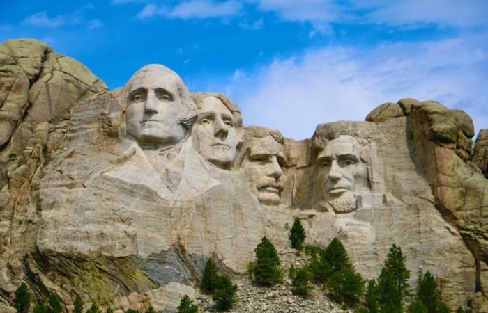 One day, a photo… four presidents carved in rock