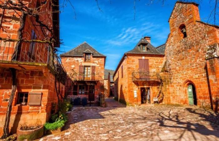 This village in Nouvelle-Aquitaine attracts 700,000 people each year who flock to admire its magnificent red hues, unique in France.