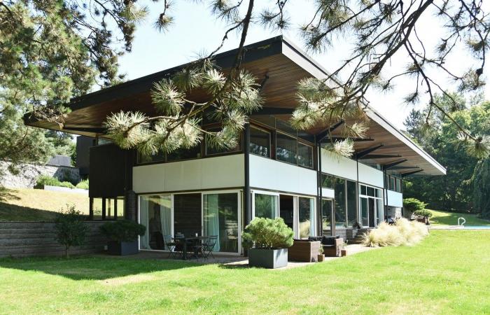 For sale, an architect's house at the foot of the Vosges for 1 million euros