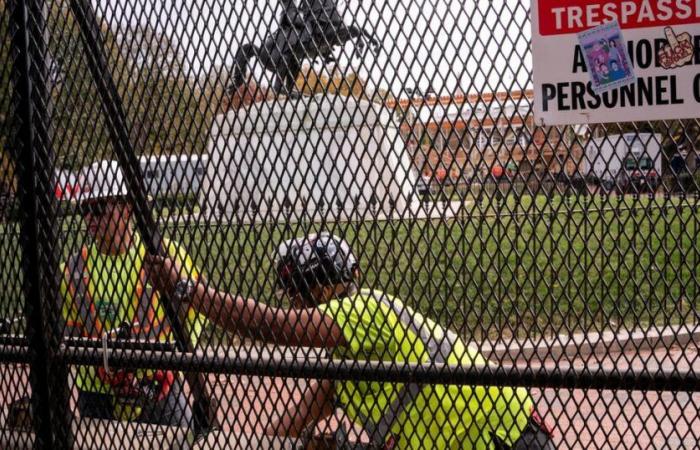 images of the barricades installed in front of the White House as the vote approaches