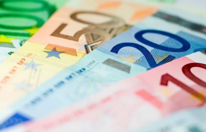 the euro on the rise, the dollar sets records