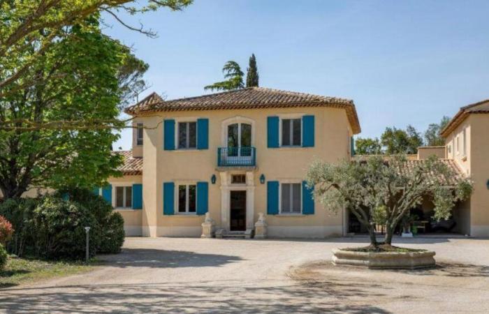 Charles Aznavour's little Provençal paradise is for rent