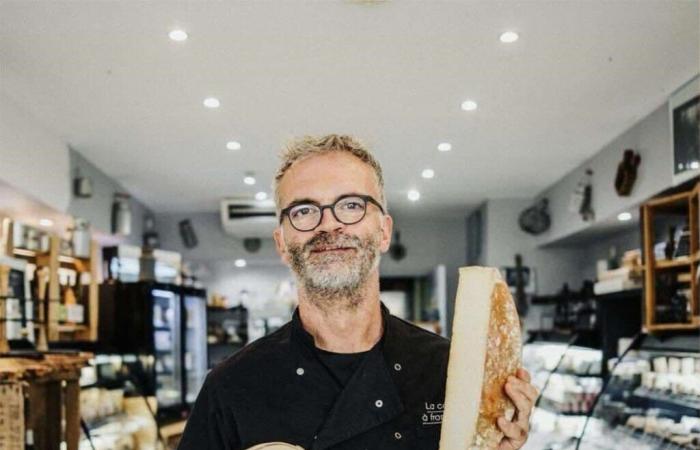 In a Cotentin castle, this cheesemaker transforms a creperie into a restaurant