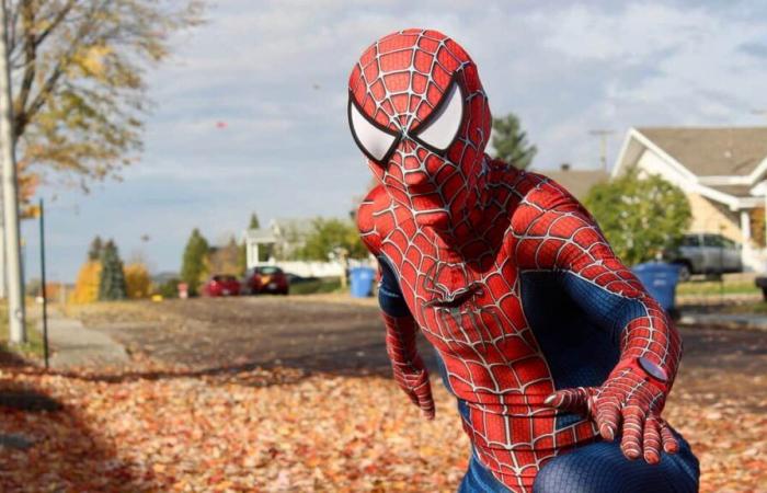 The magic of Spider-Man: Spider-Man spreads happiness in Saguenay