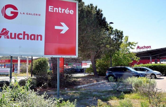 A social plan at Auchan: 2,300 positions at risk