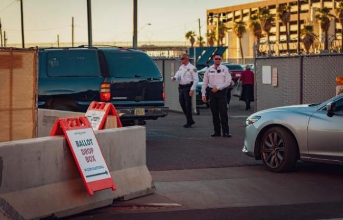 Armed agents, concrete barriers… in Arizona, bastion of conspiracy, the level of security increased (photos)