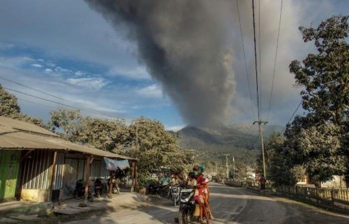 New eruption of a killer volcano in Indonesia