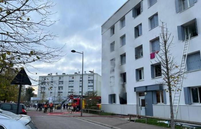 residents scale the facade of the building to save a woman and a child