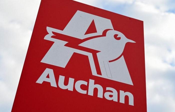 Auchan announces plans to cut 2,389 jobs in France and close around ten stores