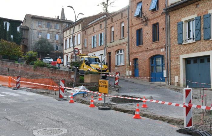 why traffic will be prohibited for several weeks in this street in the center of Nailloux