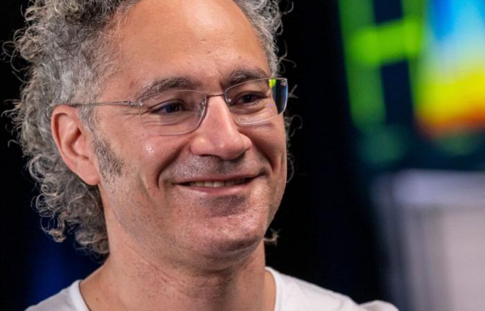 Palantir shares close up 23% to record on uplifting guidance