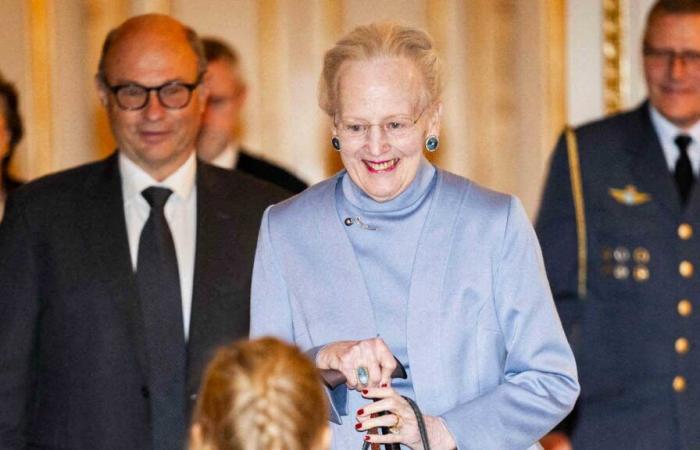 First smiling appearance of Queen Margrethe since her fall