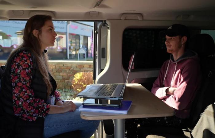 “I was a little lost, the advisor gave me a lot of help!” A minibus to take young rural people out of their isolation