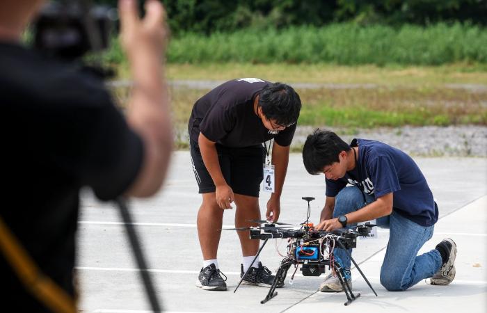 Taiwanese students design drones for potential attack