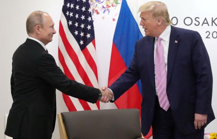 Putin does not plan to congratulate Trump and will judge him on “his actions”