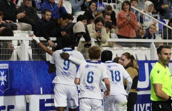 Auxerre dominates Valletta and qualifies for the 3rd round