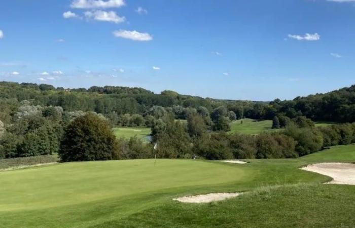 a French golf course offers a winter version of its course