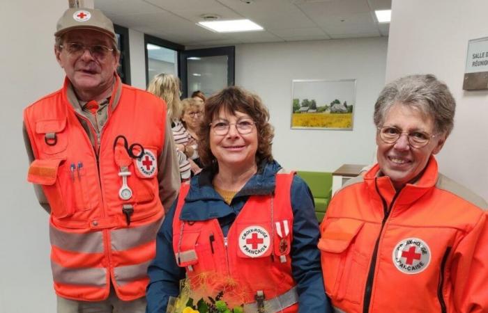 this Red Cross volunteer distinguished for her commitment