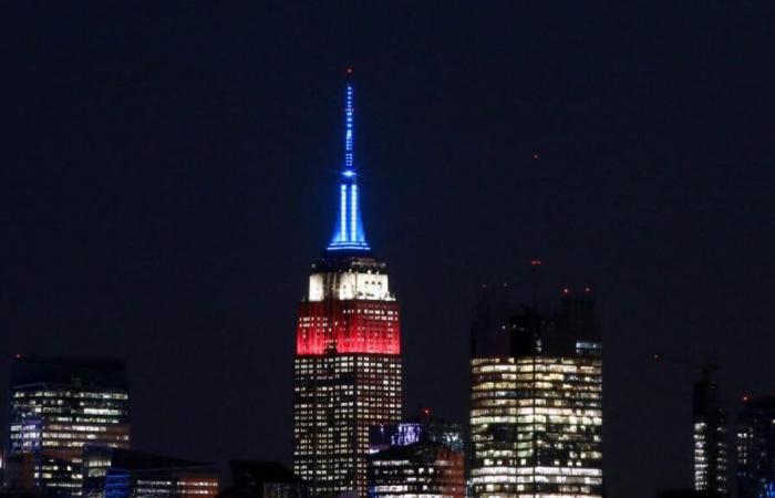 The Empire State Building shines in Republican colors and draws the ire of Internet users