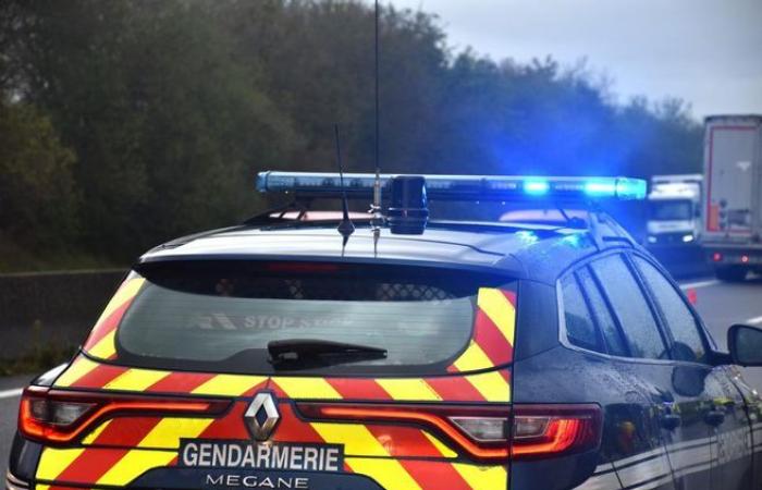 A young motorcyclist dies after hitting a heavy goods vehicle in Corrèze