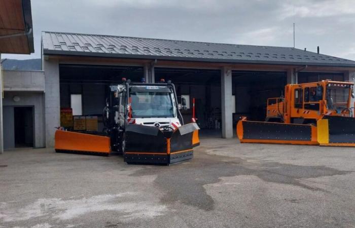 Drôme: two municipalities in Vercors are equipped with new snow plow trucks before winter