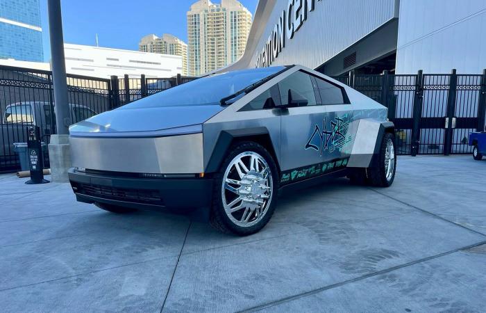 SEMA 2024 day 2: exceptional vehicles and a ton of Tesla Cybertruck