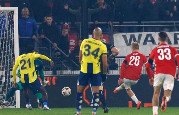 Fenerbahçe lost against AZ Alkmaar! Four goals, missed penalty