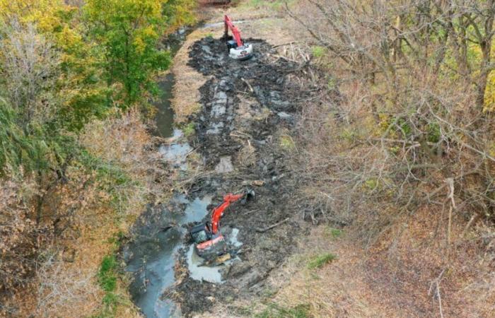 Mechanical excavators trapped