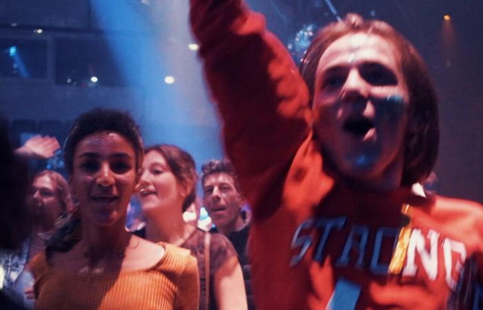 this dance evening in Caen immerses you in the heart of the 90s