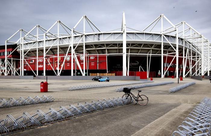 Preventive frisking in Amsterdam and Alkmaar due to football matches