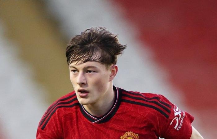 Man Utd promote 17-year-old wonderkid to squad at last-minute ahead of Europa League clash against PAOK