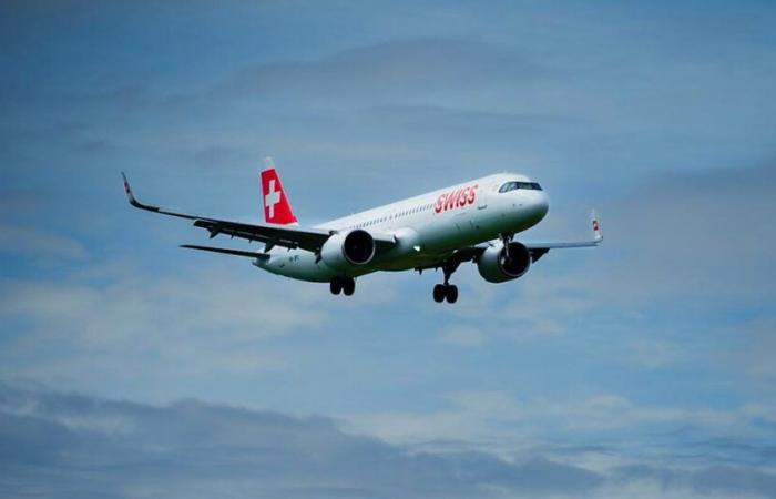 Swiss’ plane has to turn around: He attacks the staff and tries to enter the cockpit!