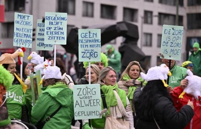 More than 10,000 people in the streets of Brussels to demand more resources in the non-profit sector (photos)