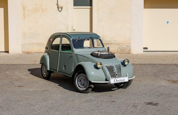 A recently restored 2CV Sahara at auction, its price likely to reach new heights