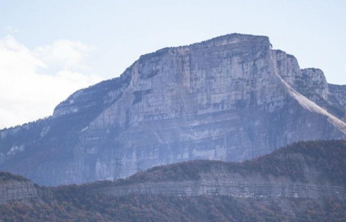 Isère. A wingsuiter is killed during a jump at Granier