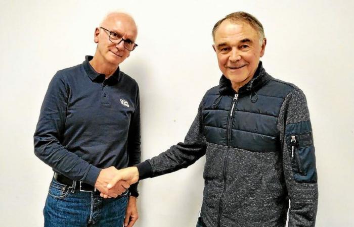 Christian Abiven takes over from Guy Le Gall as president of the Cyclotouristes Landnéens