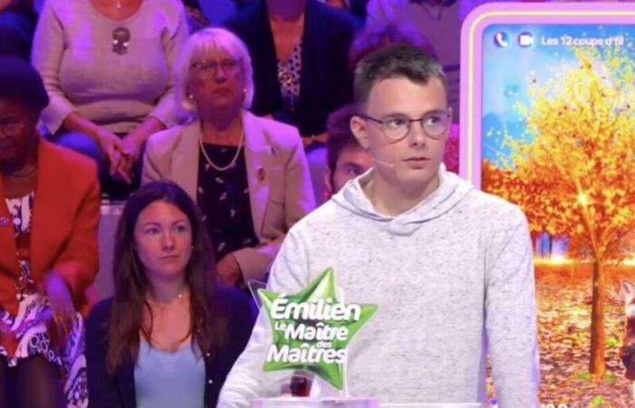 Émilien reveals the reaction of the 12 Coups de midi team when he noticed errors in the questions