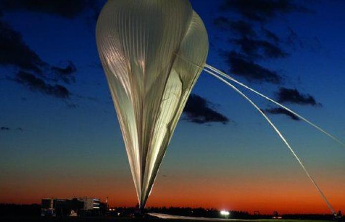 France achieves the first flight of a maneuvering stratospheric balloon