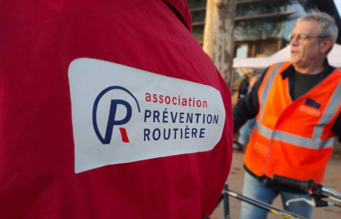 What is the connection between the Road Safety operation in Orléans and the change to winter time?