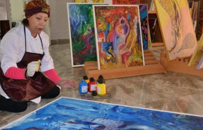 The painter and writer Loubaba Laalej exhibits in Rabat