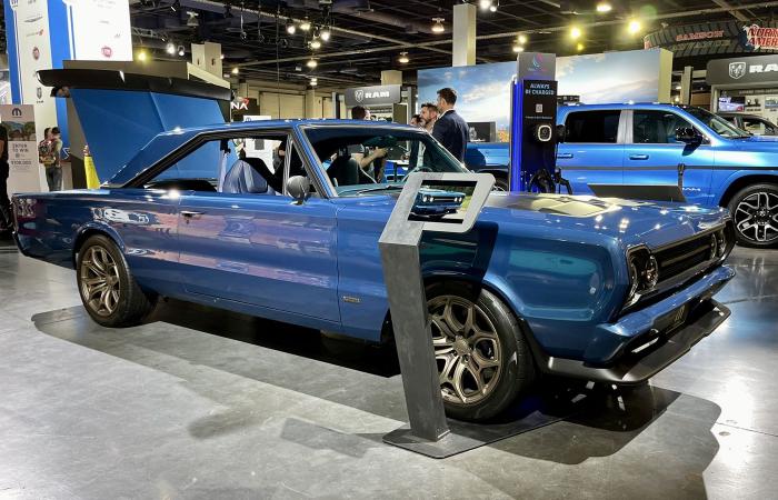 SEMA 2024 day 1: time for unveilings and stars!