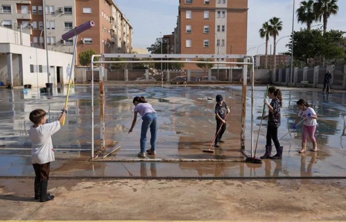 Floods in Spain, a courageous Iranian woman and Donald Trump as president.