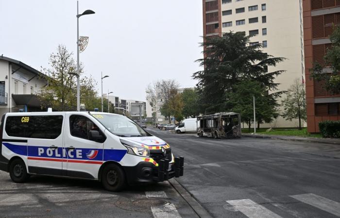 Can the mayor of Rillieux-la-Pape really evict families of delinquents from their social housing?