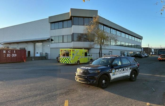 Horrible workplace accident: fatally crushed under a ton of steel