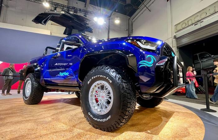 SEMA 2024 day 1: time for unveilings and stars!