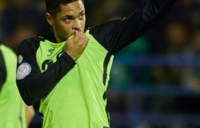 Vitor Roque cannot be happy at Betis