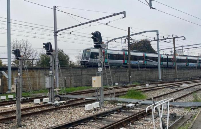 why traffic is interrupted on the RER B this weekend